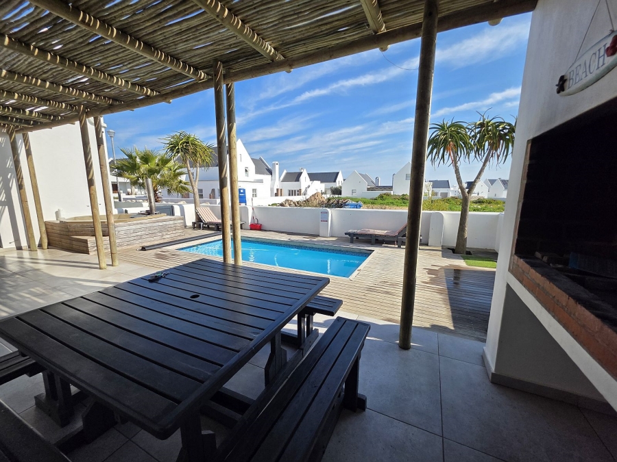 4 Bedroom Property for Sale in Jacobsbaai Western Cape
